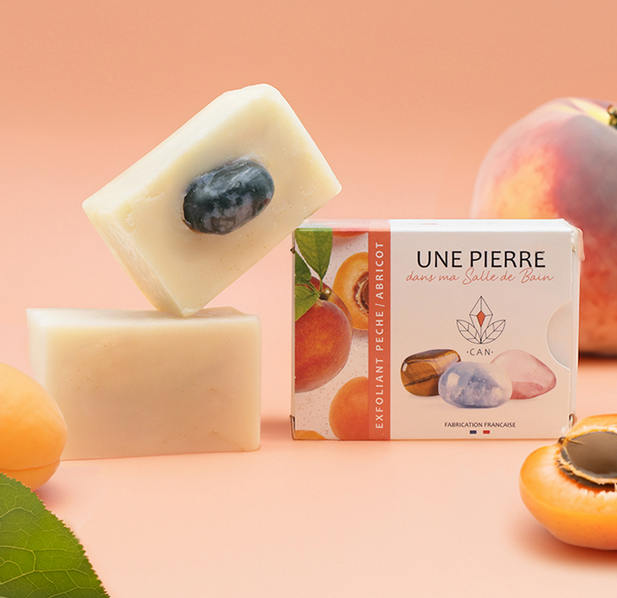 Savon solide exfoliant à la pêche et à l'abricot